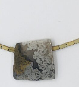 Krótki naszyjnik z hematytów z agatem koronkowym, ludzie miasta, żywioł metalu, IMG_5414