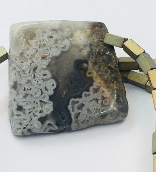 Krótki naszyjnik z hematytów z agatem koronkowym, ludzie miasta, żywioł metalu, IMG_5416